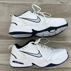 Men’s Nike Air Monarch Cross Training Shoes Size 11